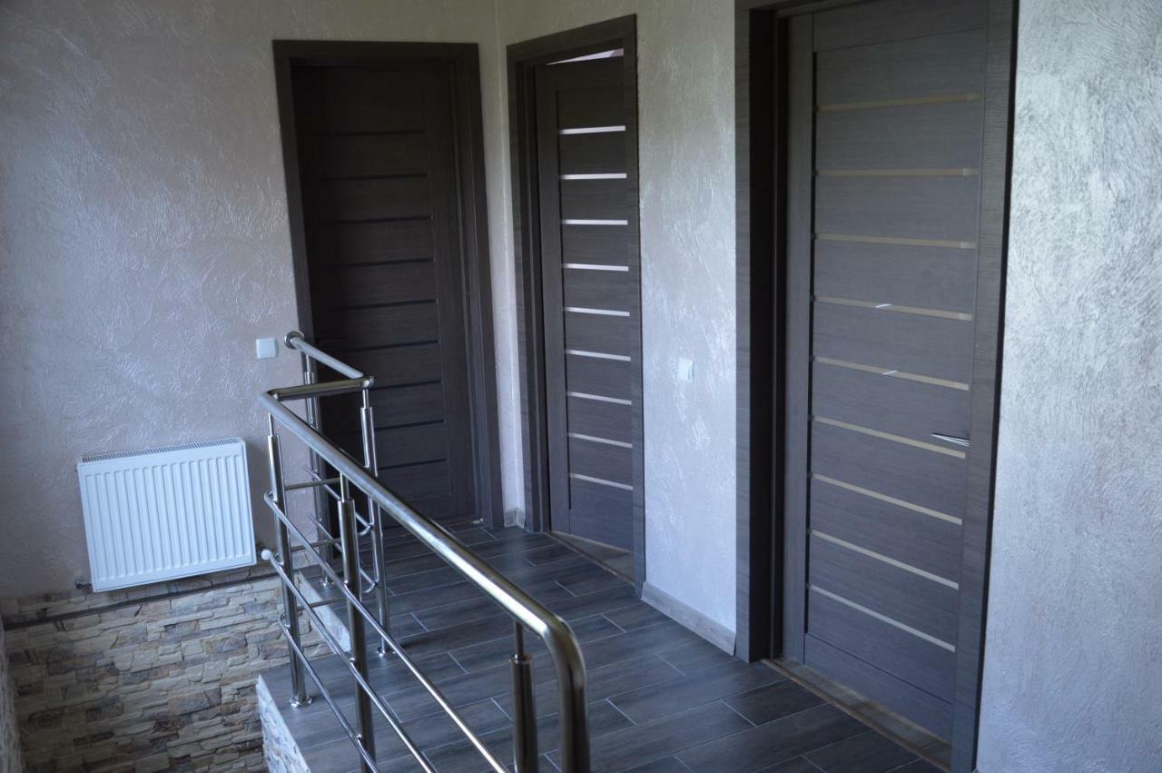 Royal House Villa Kamianets-Podilskyi Exterior photo